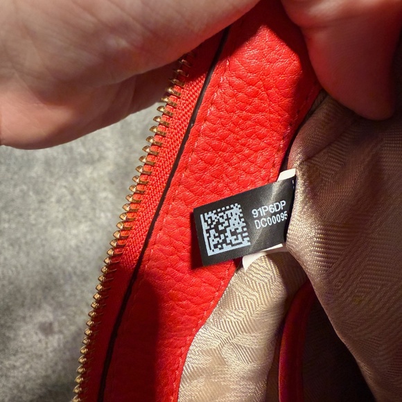 Michael Michael Kors Julia Medium Leather Messenger - Red - Picture 13 of 14